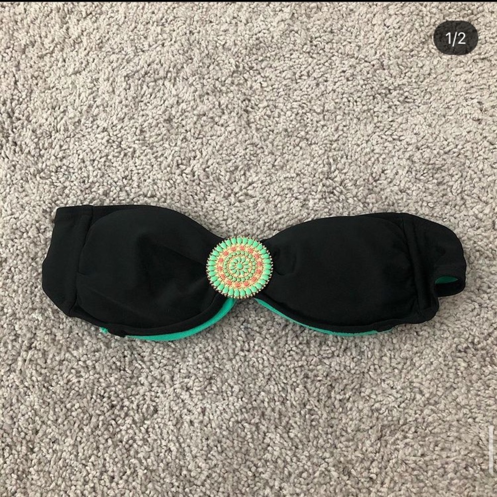 the cutest bikini top